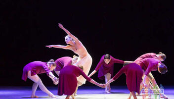 Театральная компания современного танца &quot;S.U.B.W.A.Y&quot;