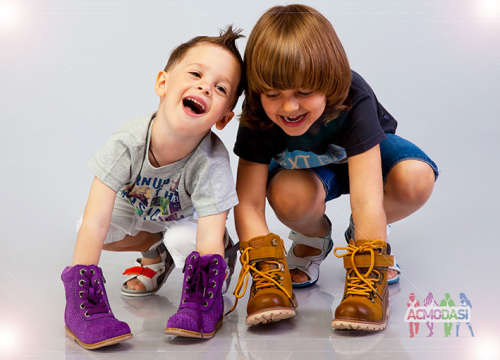 28 июля, презентационный ролик детской обуви, мальчики и девочки 2 лет, размер обуви строго 22, 6-7 лет, размер обуви строго 34, 4000 р