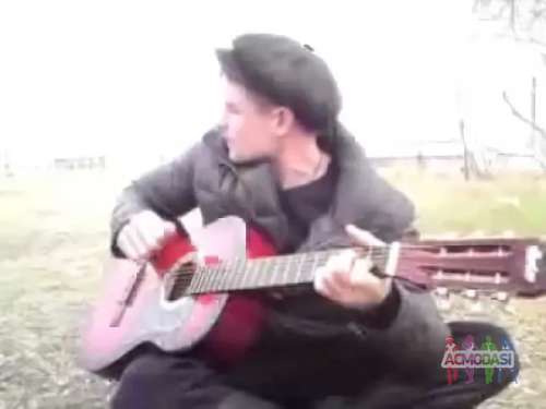 02 .11.&quot;Русские горки&quot; Вор играющий на гитаре,муж. 25-35л. 3000р.(одна сцена)